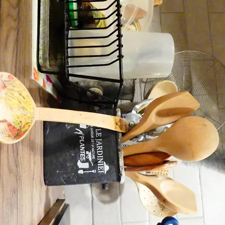 Vely's Pansiyon Novara