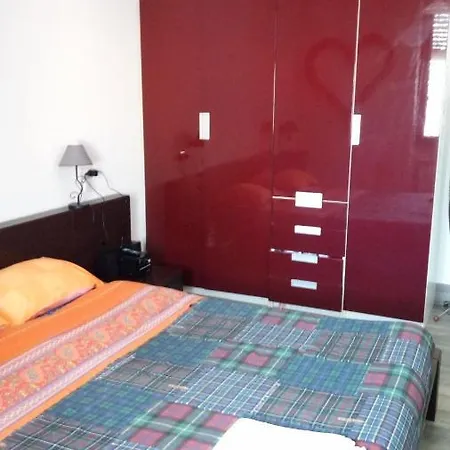 Vely's Quarto em Acomodações Particulares Novara