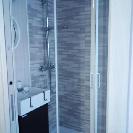 Quarto em Acomodações Particulares Vely's