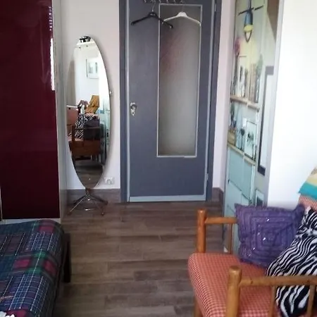 Vely's Homestay Novara