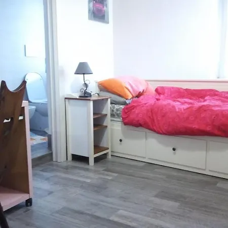 Vely's Novara