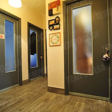 Vely's Homestay Novara